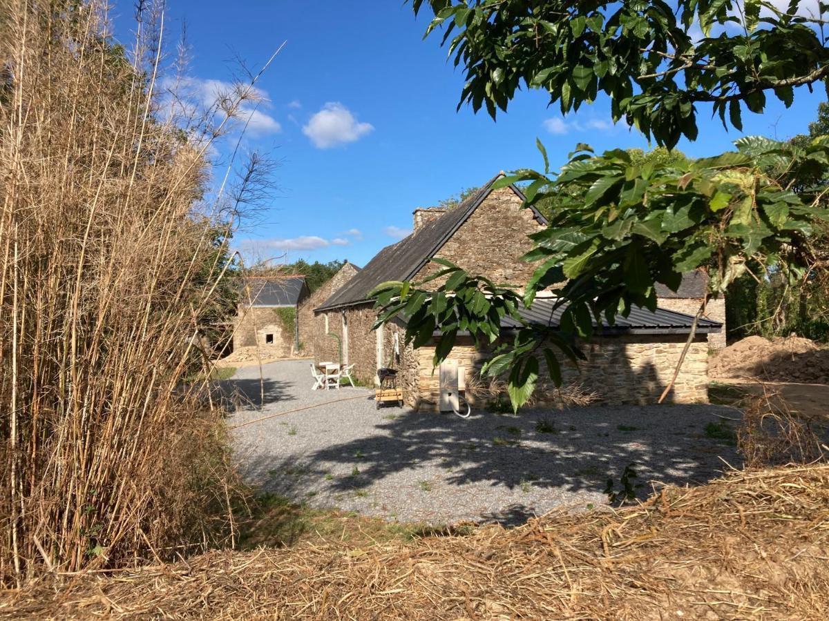 Jolie Metairie D'Une Seigneurie Bretonne. Peaule Exteriör bild